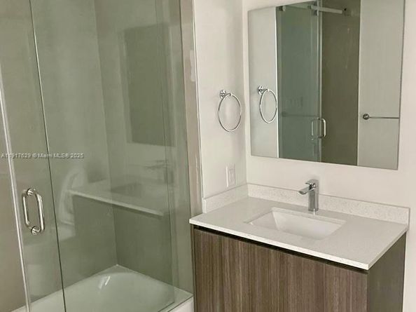 1938 Jackson St 403, Hollywood FL 33020