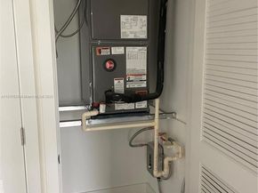 1938 Jackson St 403, Hollywood FL 33020