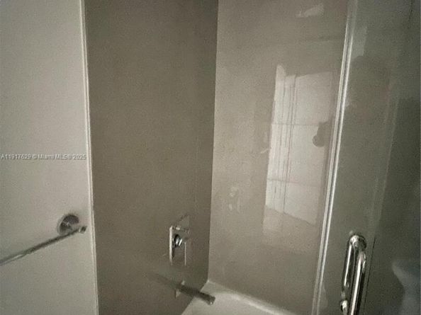 1938 Jackson St 403, Hollywood FL 33020