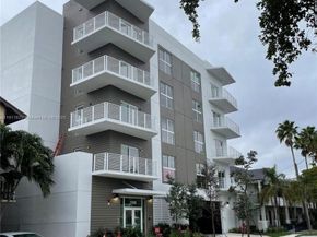 1938 Jackson St 403, Hollywood FL 33020