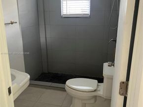 842 SW 12th Ave, Miami FL 33130