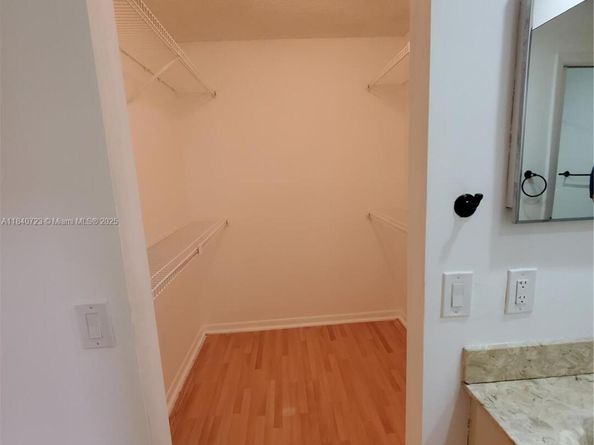 2159 Baton Rouge, Weston FL 33326