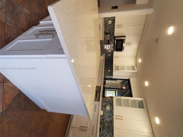 2159 Baton Rouge, Weston FL 33326
