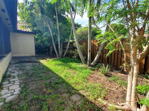 2159 Baton Rouge, Weston FL 33326