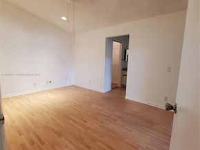 2159 Baton Rouge, Weston FL 33326