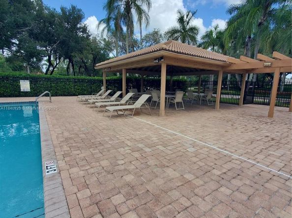 2159 Baton Rouge, Weston FL 33326