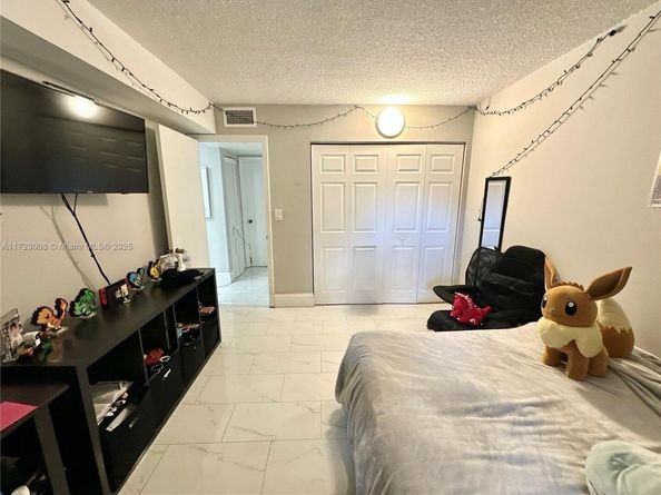 6655 W Broward Blvd 201, Plantation FL 33317