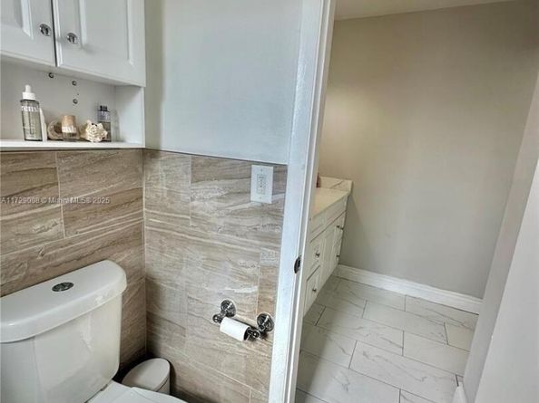 6655 W Broward Blvd 201, Plantation FL 33317