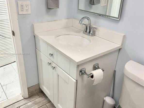 6655 W Broward Blvd 201, Plantation FL 33317