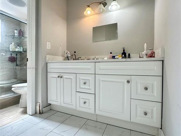 6655 W Broward Blvd 201, Plantation FL 33317