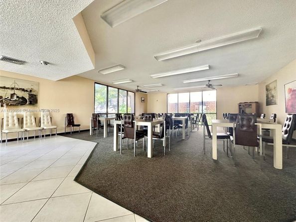 6655 W Broward Blvd 201, Plantation FL 33317