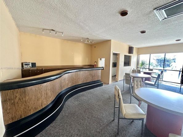 6655 W Broward Blvd 201, Plantation FL 33317