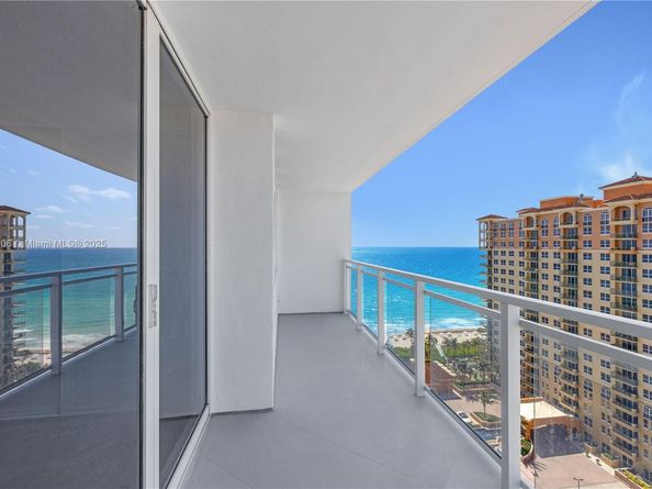 2030 S Ocean Dr 1708, Hallandale Beach FL 33009