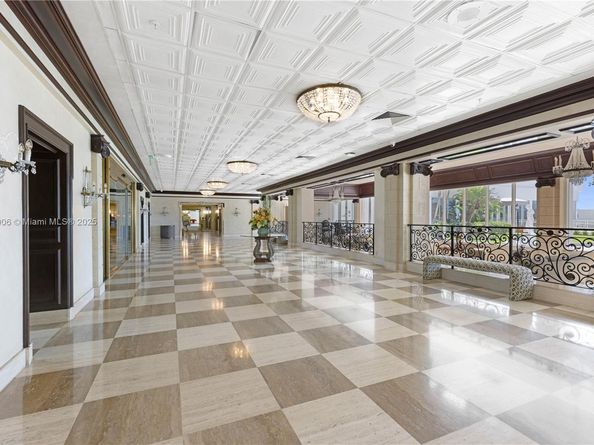 2030 S Ocean Dr 1708, Hallandale Beach FL 33009