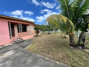 341 Aladdin St, Opa-Locka FL 33054