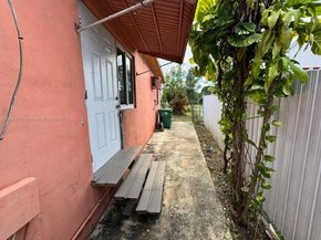 341 Aladdin St, Opa-Locka FL 33054