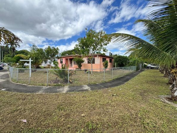 341 Aladdin St, Opa-Locka FL 33054