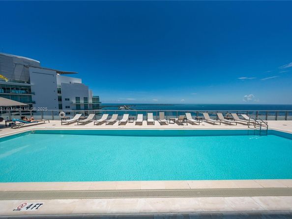 1300 Brickell Bay Dr 808, Miami FL 33131