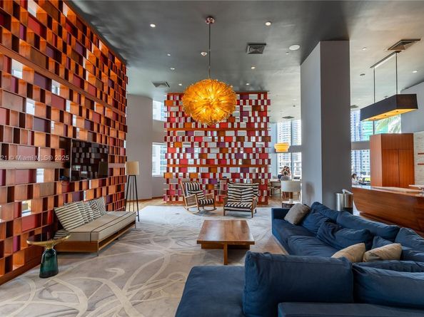 1300 Brickell Bay Dr 808, Miami FL 33131