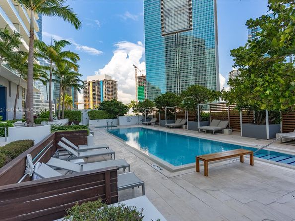 1300 Brickell Bay Dr 808, Miami FL 33131
