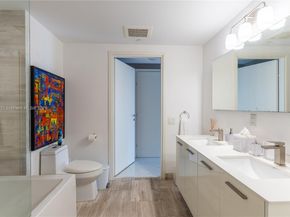 1300 Brickell Bay Dr 808, Miami FL 33131