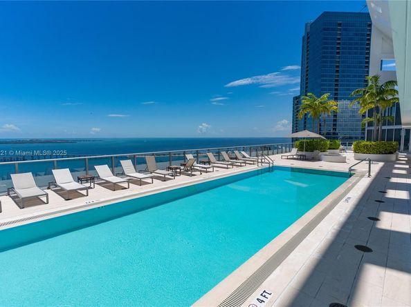 1300 Brickell Bay Dr 808, Miami FL 33131
