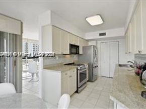 3400 NE 192nd St 1601, Aventura FL 33180
