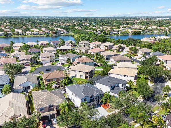 15255 SW 21st Pl, Miramar FL 33027