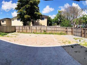 390 NE 35th Ave, Homestead FL 33033