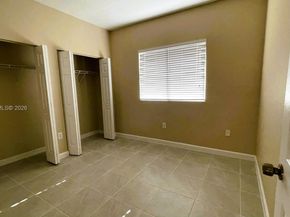 390 NE 35th Ave, Homestead FL 33033