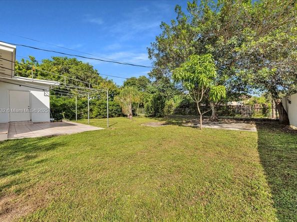 1245 NW 130th St, North Miami FL 33167