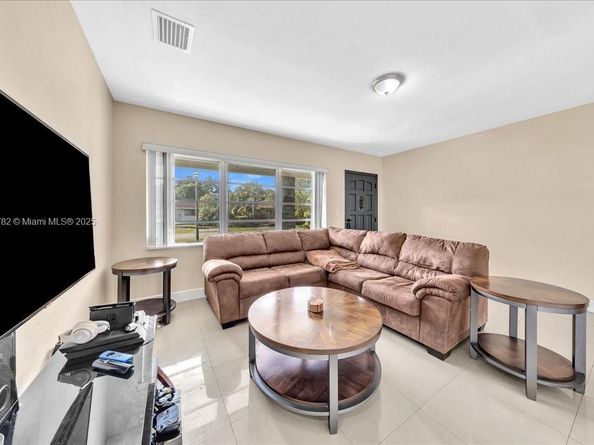 1245 NW 130th St, North Miami FL 33167