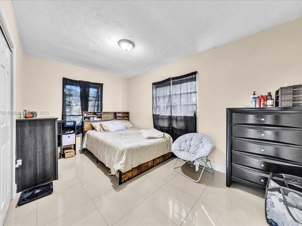 1245 NW 130th St, North Miami FL 33167