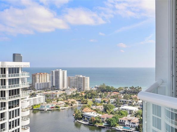 21150 Point Pl PH 3105, Aventura FL 33180