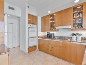 21150 Point Pl PH 3105, Aventura FL 33180