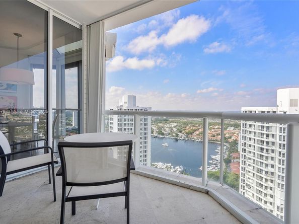 21150 Point Pl PH 3105, Aventura FL 33180