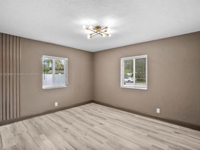 1325 N 26th Ave, Hollywood FL 33020