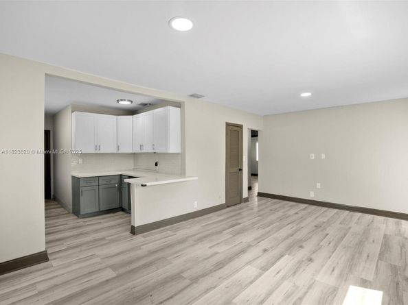 1325 N 26th Ave, Hollywood FL 33020
