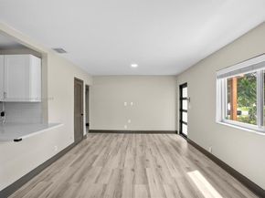 1325 N 26th Ave, Hollywood FL 33020