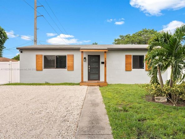 1325 N 26th Ave, Hollywood FL 33020