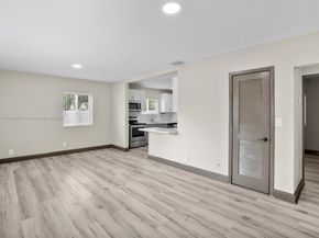 1325 N 26th Ave, Hollywood FL 33020