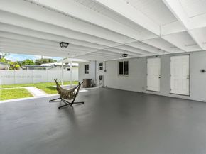 1325 N 26th Ave, Hollywood FL 33020
