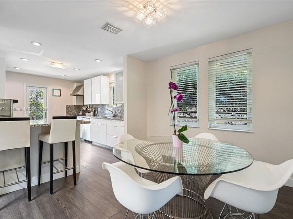 433 E Dilido Dr, Miami Beach FL 33139