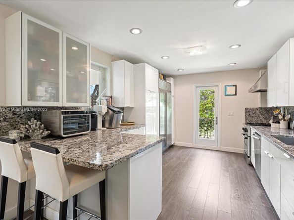 433 E Dilido Dr, Miami Beach FL 33139