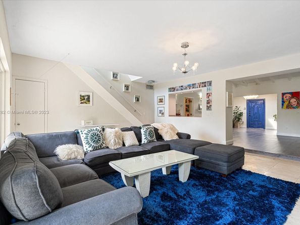 433 E Dilido Dr, Miami Beach FL 33139