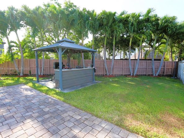 12246 SW 1st St, Miami FL 33184