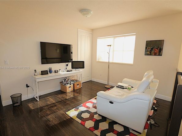 12246 SW 1st St, Miami FL 33184