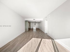 460 NE 28th St 2707, Miami FL 33137