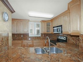 10 Aragon Ave 1216, Coral Gables FL 33134