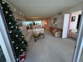 3080 N Course Dr 704, Pompano Beach FL 33069
